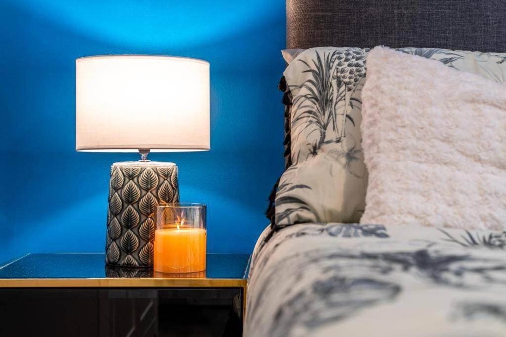 Forest View Apartment- Private Balcony Southampton Ngoại thất bức ảnh